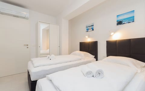 Superior Apartment, 2 Bedrooms, City View | 2 bedrooms, free WiFi