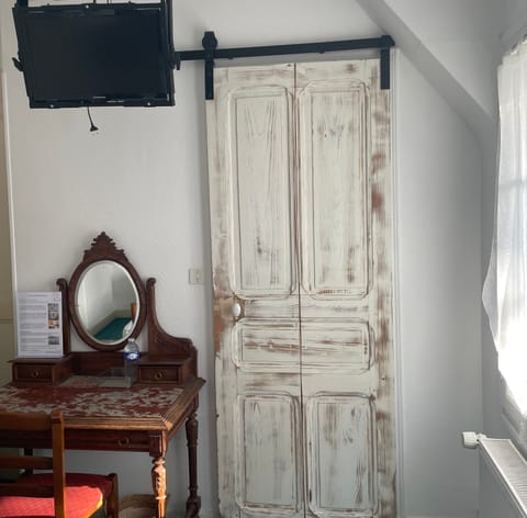 Classic Double Room, Garden View (Catherine) | Individually decorated, individually furnished, blackout drapes