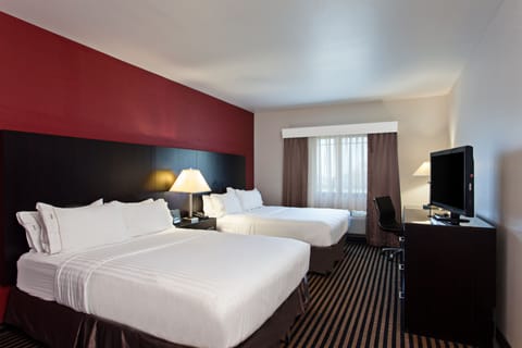 Standard Room, 2 Queen Beds, City View | Premium bedding, pillowtop beds, in-room safe, desk