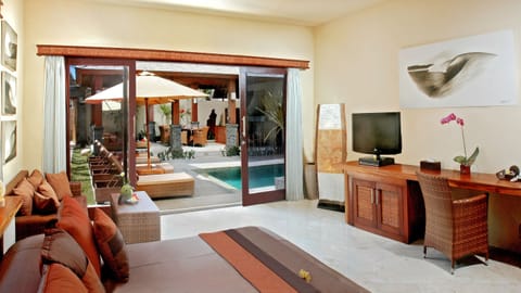 Villa, 2 Bedrooms, Private Pool (Pearl Pool Villa) | In-room safe, desk, blackout drapes, free WiFi