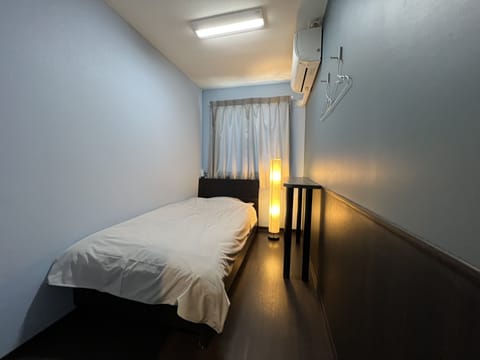 Single Room with Shared Bathroom, Non Smoking | Room amenity