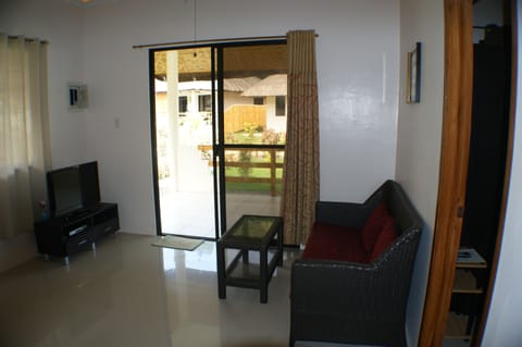 1 Bedroom Villa  | Living area | Flat-screen TV