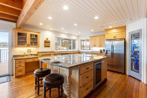 Large island for holiday dinners