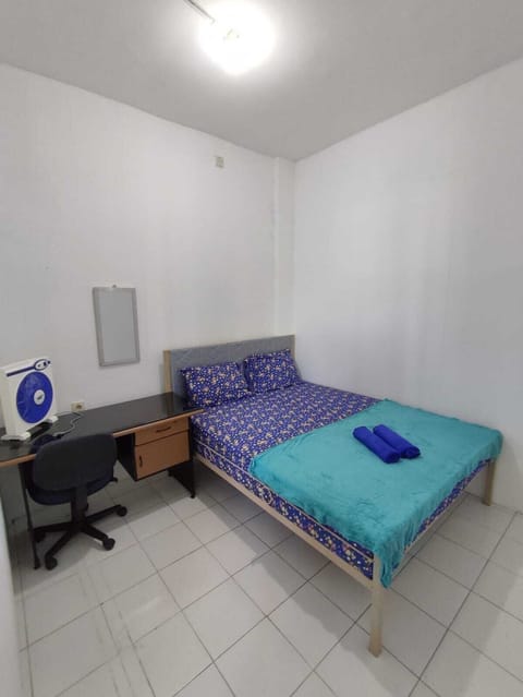 Basic Double Room | Desk, laptop workspace, free WiFi