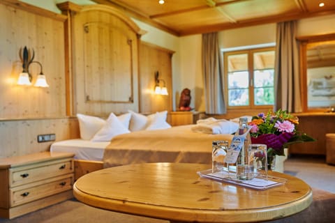 Junior Suite King Ludwig | 1 bedroom, in-room safe, free WiFi
