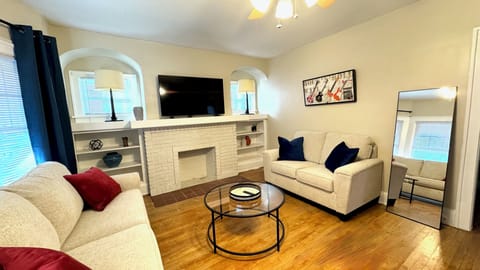 Feelin' a musical vibe?  Come and be a part of the rock 'n roll atmosphere!