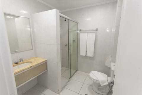 Superior Triple Room | Bathroom | Shower, hair dryer, towels, soap