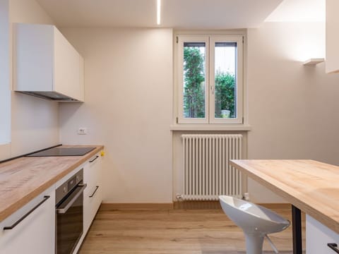 Cabinetry, Furniture, Wood, Building, Flooring, Architecture, Table, Floor, Line