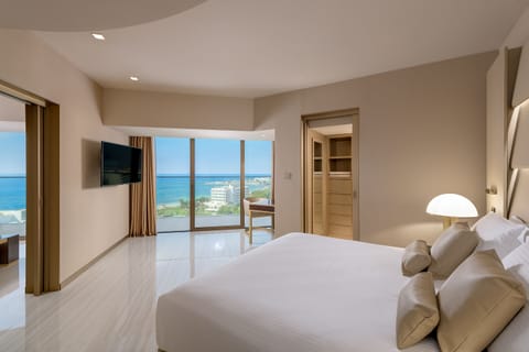 Signature Suite, Sea View | Memory foam beds, minibar, in-room safe, blackout drapes