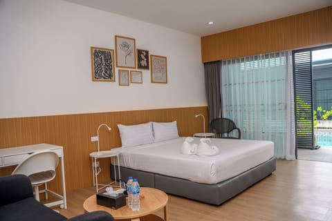 Deluxe Double Room, Pool Access | Free WiFi, bed sheets, wheelchair access