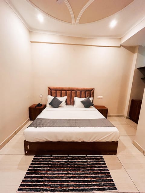 Deluxe Room | Desk, laptop workspace, soundproofing, free WiFi