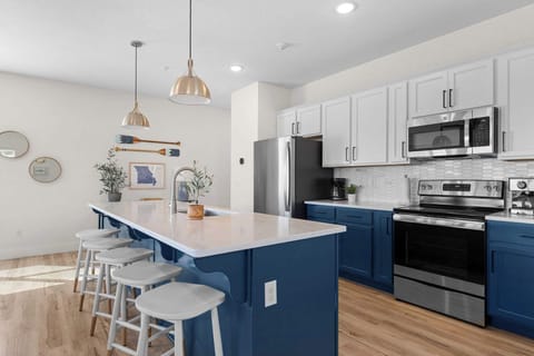 Stainless steel appliances give this kitchen a modern and clean feel