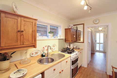 Standard Double Room | Private kitchen