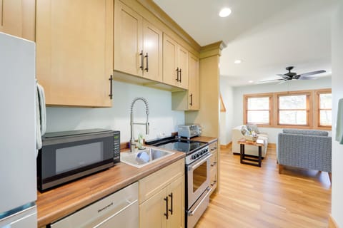 Apartment (1 Bedroom) | Interior