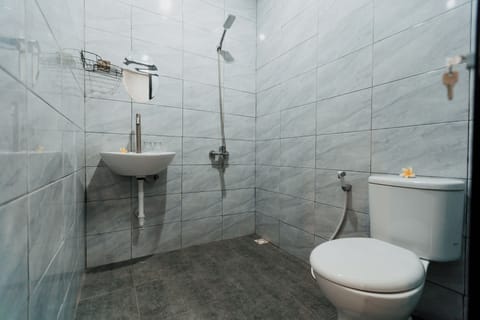 Deluxe Room | Bathroom