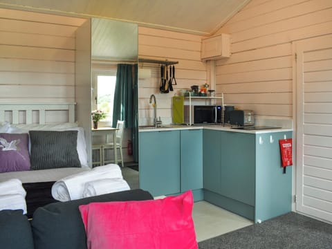 Kitchen area | Sunrise Retreat, Mitcheldean