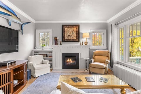 Sunny Downtown Gem~Coeur d'Alene, ID