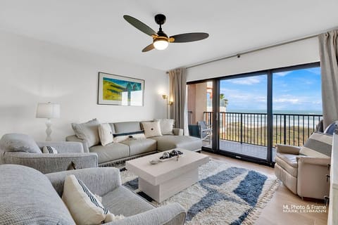 Luxury Condo, 2 Bedrooms, 2 Bathrooms, Oceanfront | Living area | Flat-screen TV