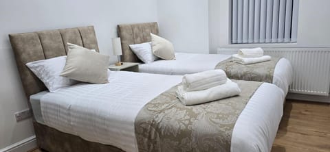 Apartment | 2 bedrooms, iron/ironing board, free WiFi, bed sheets