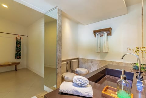 Family Quadruple Room, Pool View | Bathroom | Hair dryer, towels, toilet paper