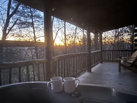 Morning coffee watching the sunrise from the Hot Tub is Spectacular