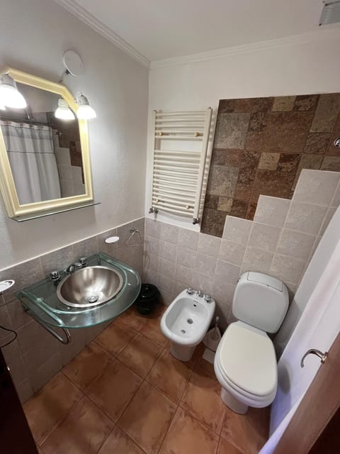 Comfort Double or Twin Room | Bathroom