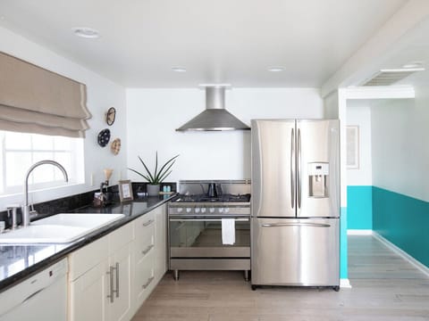 House (The Beach) | Private kitchen