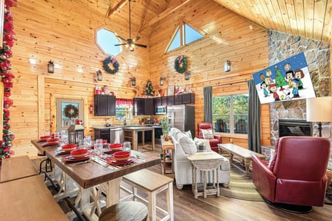 Cabin, 4 Bedrooms, Hot Tub | Private kitchen | Full-size fridge, microwave, oven, stovetop