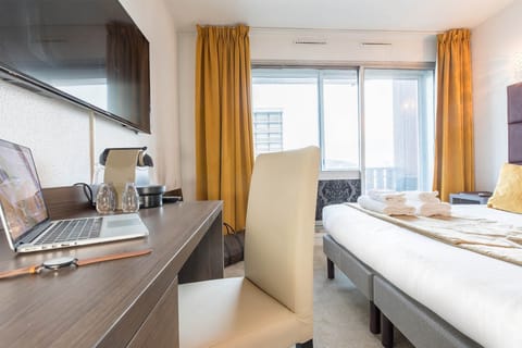 Drift to sleep in the comfortable Single Italian beds after a wonderful day outside.