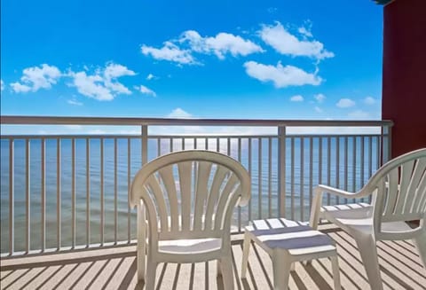 Classic Condo, 1 Bedroom, Two Full Beds, Kitchen, Oceanfront (Plus Murphy Bed) | Balcony view