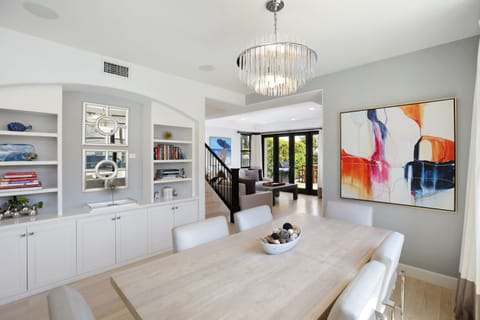 Dining table with seating for 6