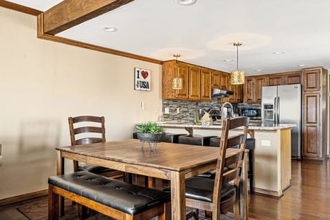 Dining table with seating for 4