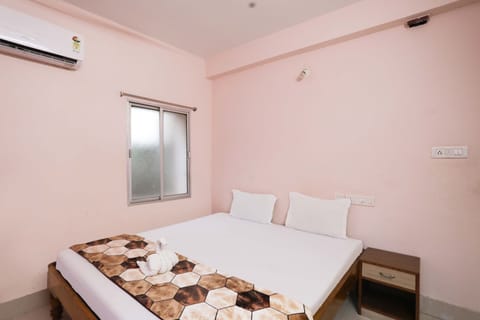 Classic Double Room | Free WiFi