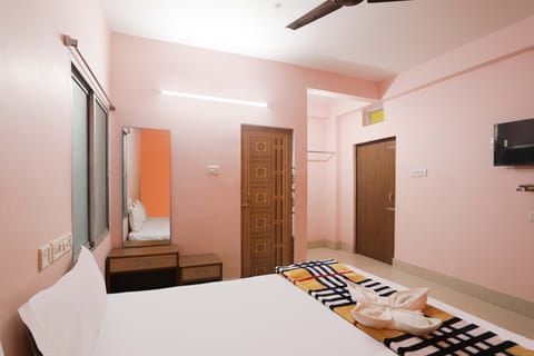 Classic Double Room | Free WiFi