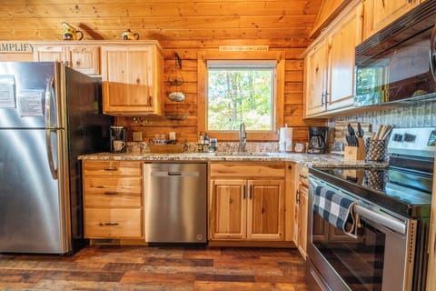 Lasting Memories' fully-equipped kitchen