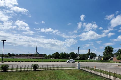 Eat breakfast while viewing 5 architectural building from the front porch
