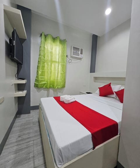 Standard Double Room, 1 Double Bed, Non Smoking, Private Bathroom | Free WiFi