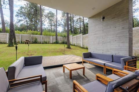 Family House, Garden View | Terrace/patio