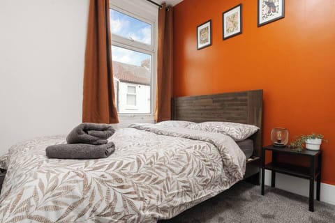 Bedroom 3:
Features:
- 1 x Double Bed