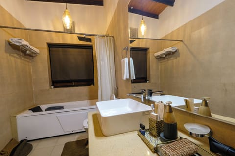 Mountain View Cottage | Bathroom | Shower, free toiletries, towels, soap