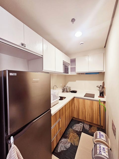 Condo, 1 Bedroom, Balcony, Sea View | Private kitchen | Eco-friendly cleaning products