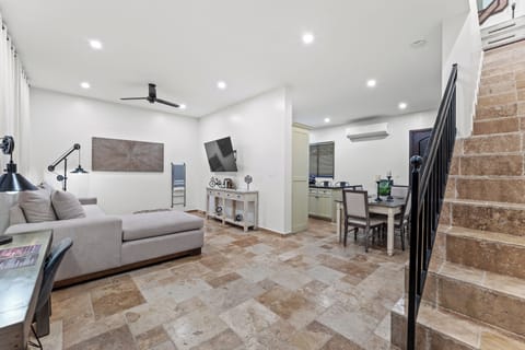 Luxury Townhome, 2 Bedrooms, Private Pool, Mountain View | Living area | TV