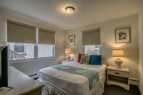 Individually furnished, iron/ironing board, bed sheets