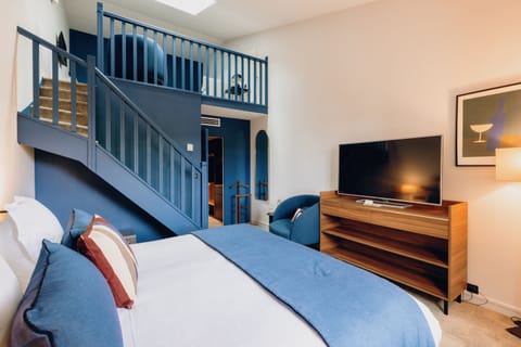 Prestige Mezzanine | Premium bedding, minibar, in-room safe, individually decorated