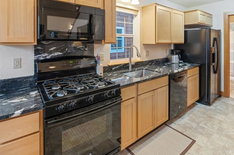 Kitchen nicely set up for easy mean prepping