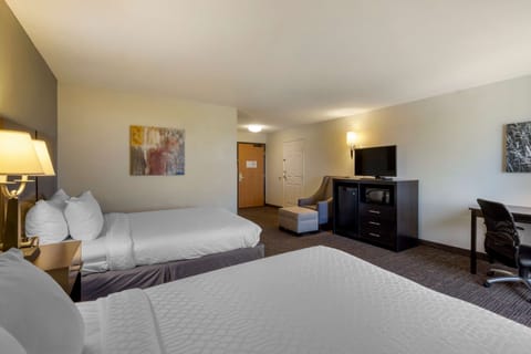 Standard Room, 2 Queen Beds, Accessible, Refrigerator & Microwave | Down comforters, pillowtop beds, desk, laptop workspace