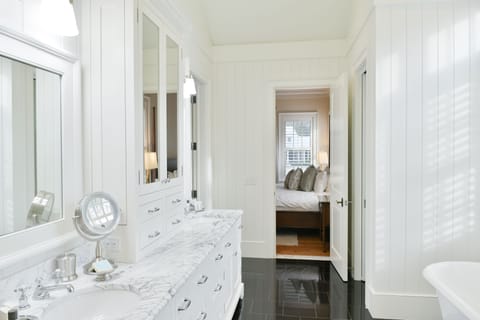 Montage 3 Bedroom Residence 1008 | Bathroom | Separate tub and shower, deep soaking tub, rainfall showerhead