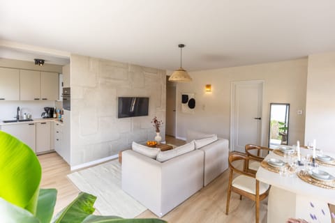 Apartment, Accessible | 2 bedrooms, desk, Internet