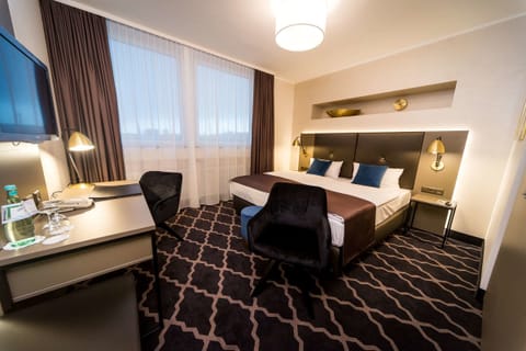 Superior Double Room | Premium bedding, in-room safe, individually furnished, desk