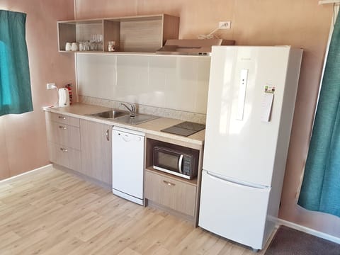 Apartment, 2 Bedrooms, Park View | Private kitchen